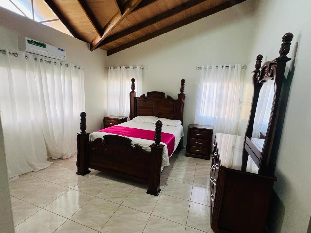Oasis Dona Elena Villa Jarabacoa Exterior photo